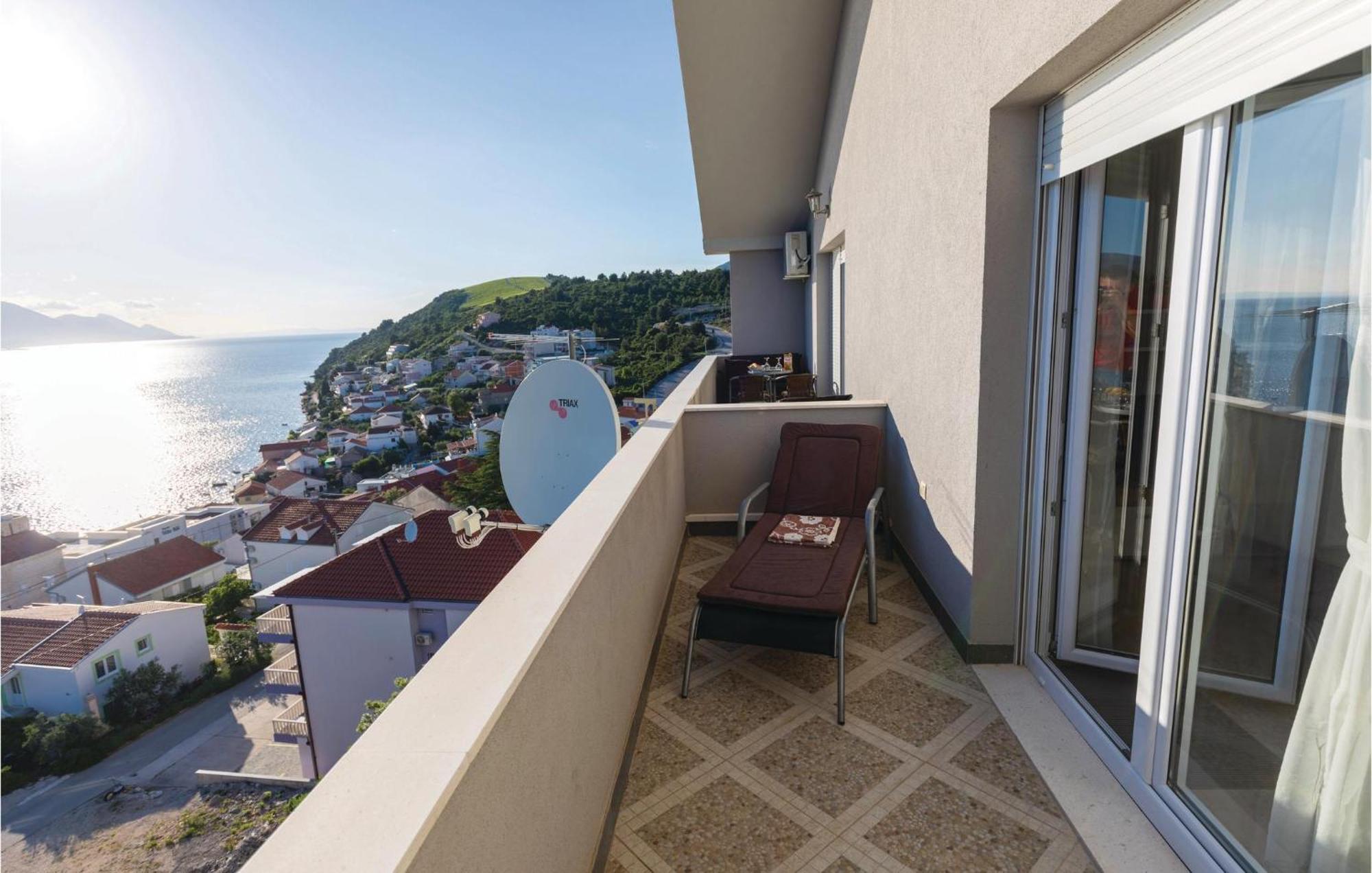 1 Bedroom Cozy Apartment In Klek Exterior photo