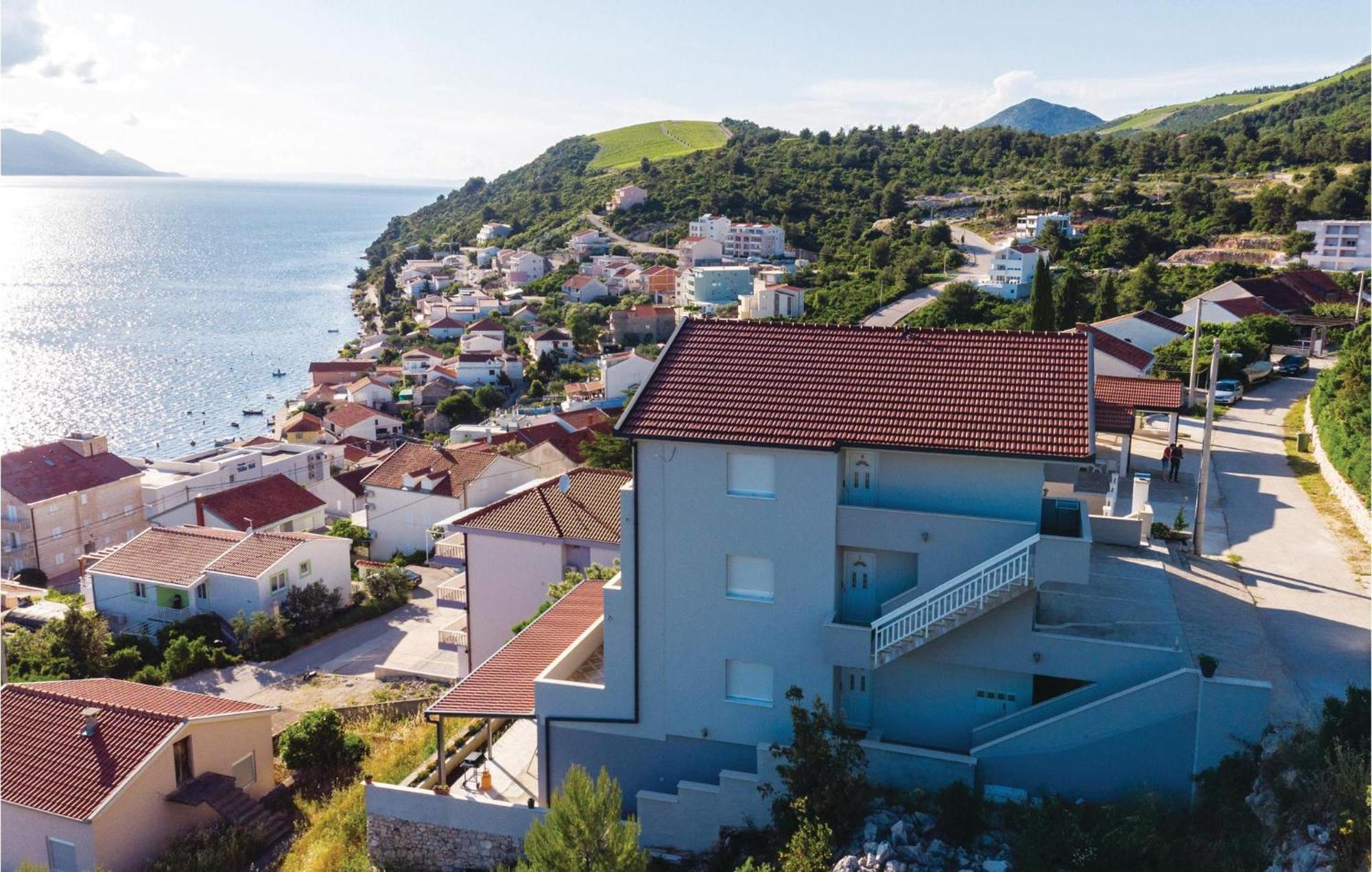 1 Bedroom Cozy Apartment In Klek Exterior photo